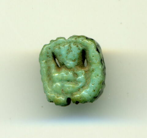 amulette ; perle en pastille ronde dentelée, image 1/1