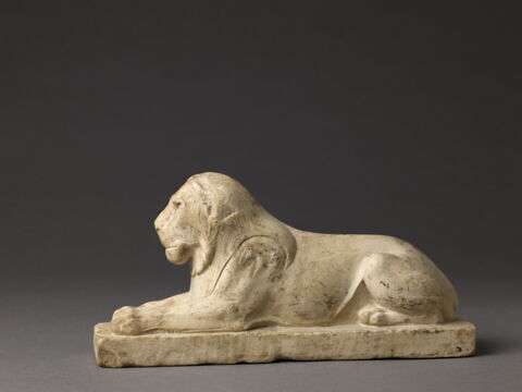modèle de sculpteur ; statue, image 2/2