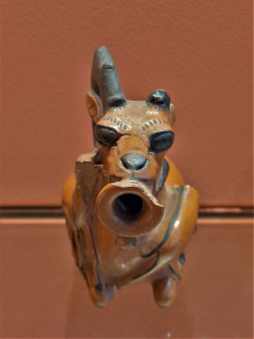 vase plastique, image 2/4