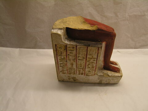 statuette, image 2/7