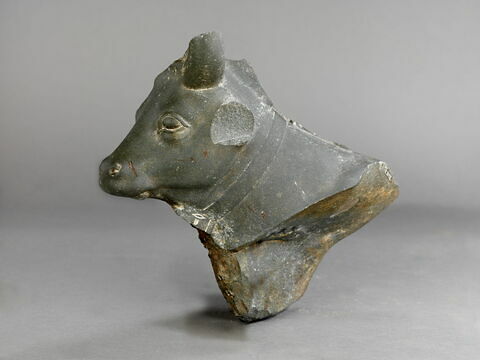statue, image 2/3
