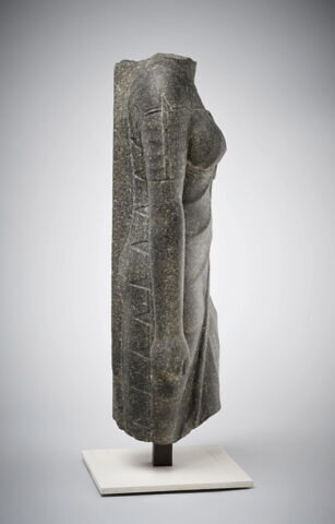 statue, image 4/5