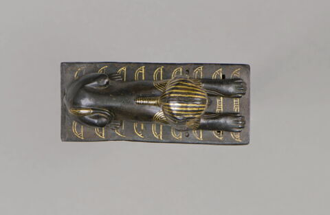figurine ; élément de meuble  ; serrure, image 9/12