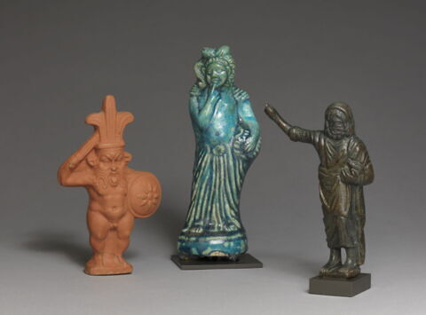 figurine d'Harpocrate au pot, image 2/3