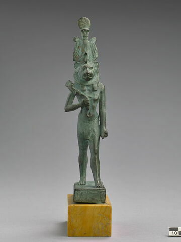 figurine, image 2/6