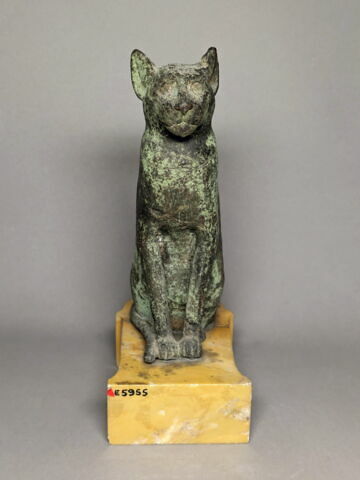 figurine, image 2/5