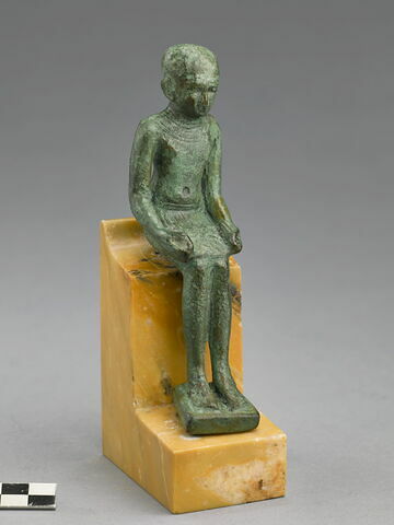 figurine