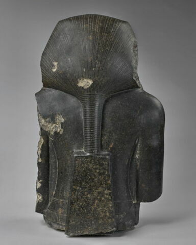 statue, image 6/8