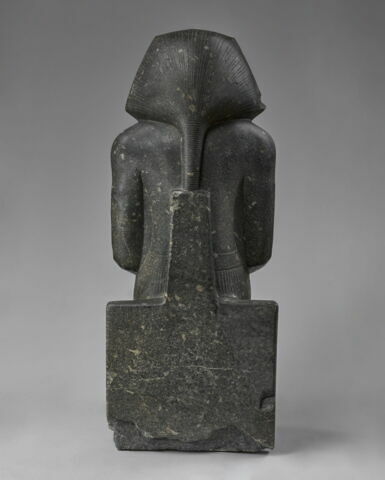 statue, image 6/10