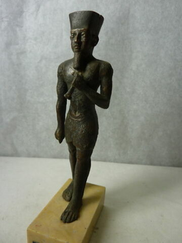 figurine
