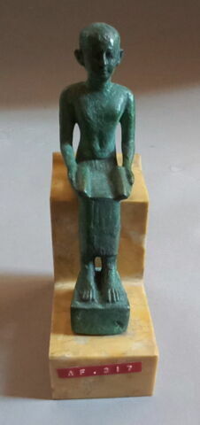 figurine