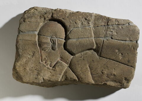 talatate, image 2/4