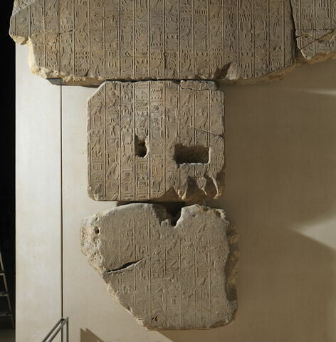 Le mur des annales de Thoutmosis III, image 2/21