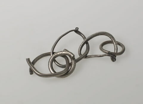 chaîne ; anneau  ; lingot, image 1/1