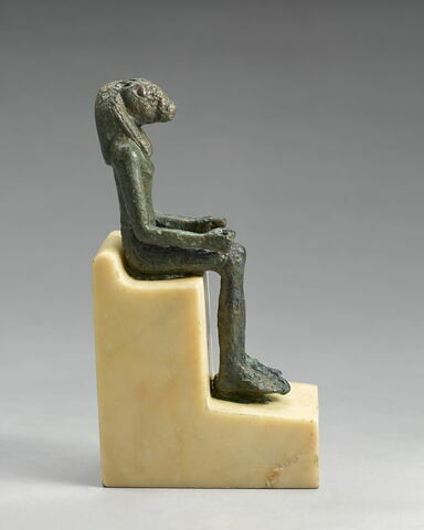 figurine, image 3/4