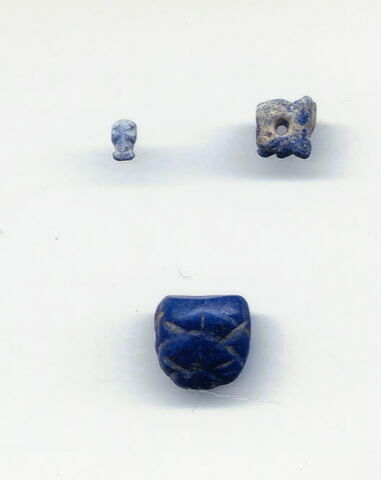 perle ; amulette  ; scarabée, image 1/1