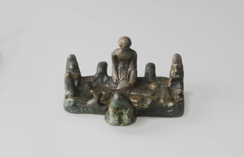 table d'offrandes miniature ; pendentif, image 2/5