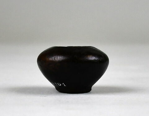 pot à kohol  ; vase à onguent, image 2/4