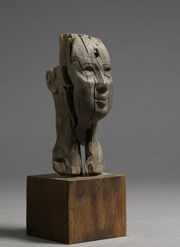 statue, image 5/6