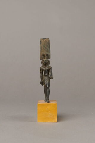 figurine, image 2/8