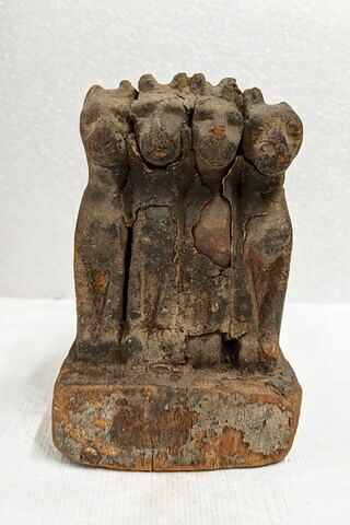 figurine ; sarcophage d'animal