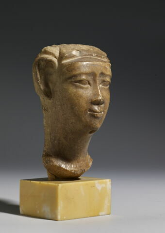 statuette, image 7/12