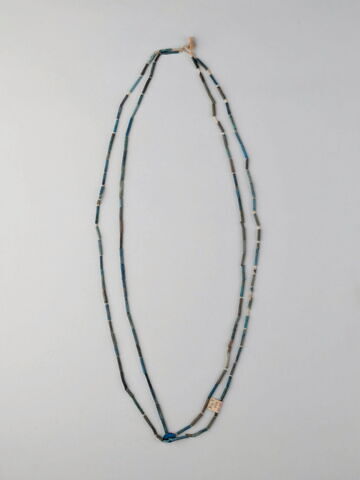 collier à 2 rangs ; perle tubulaire ; perle lenticulaire