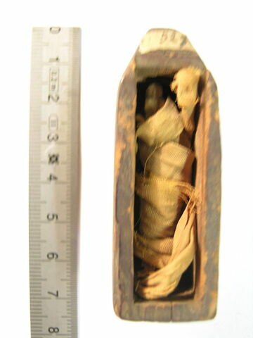 figurine ; sarcophage miniature