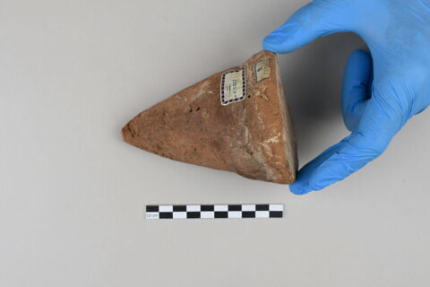 cône funéraire, image 3/6