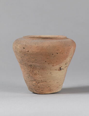 vase miniature  ; vase-nemset