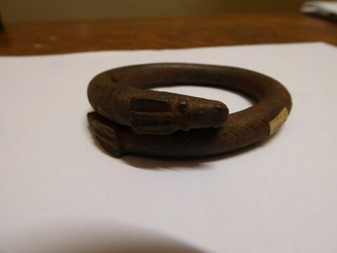 bracelet en anneau à extrémités chevauchantes, image 3/3