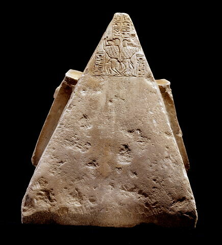 pyramidion tronqué, image 2/5