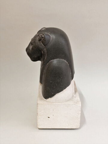statuette, image 4/6