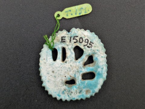 amulette oudjat circonscrit ajouré, image 2/2