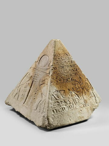 pyramidion tronqué, image 1/28