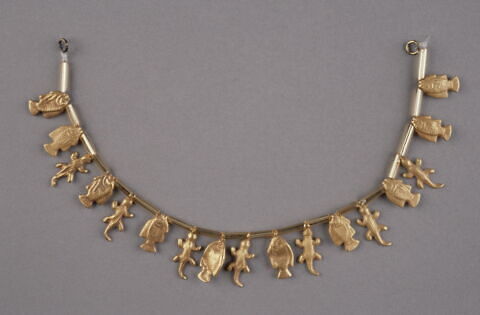 pendentif ; perle ; collier, image 2/3