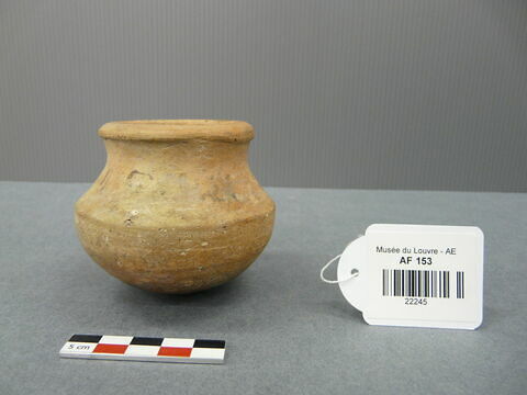 pot ; vase miniature