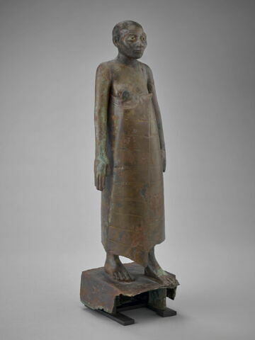 statue, image 5/7