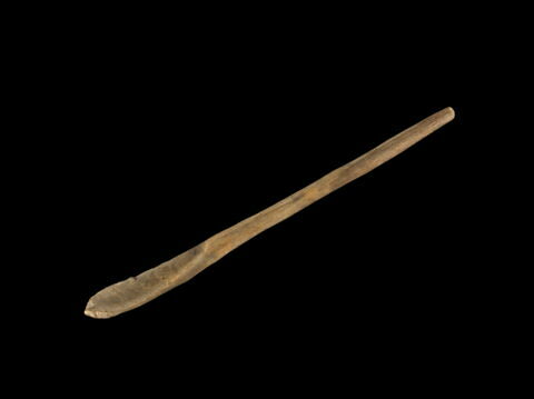 ébauchoir ; spatule ; cuiller