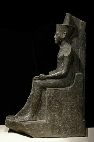 Statue d'Amon protégeant Toutânkhamon, image 4/10