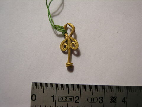 pendentif ; boucle d'oreille