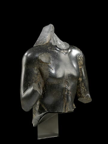 statue, image 4/4