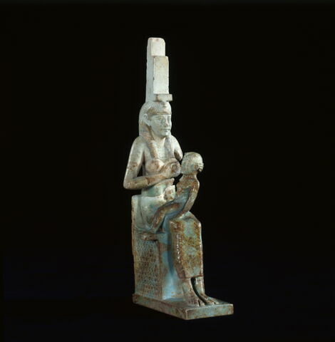 figurine d'Isis allaitant, image 1/2