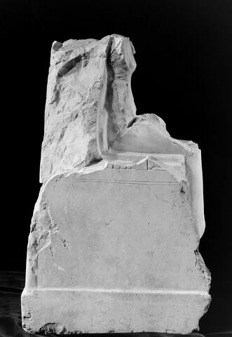 statue ; naos, image 9/13