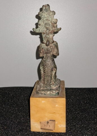 figurine, image 2/2