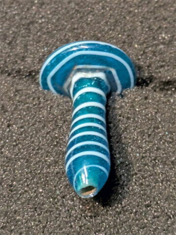 boucle d'oreille  ; perle en clou, image 2/4