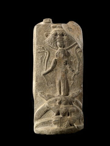 stèle d'Horus, image 1/3