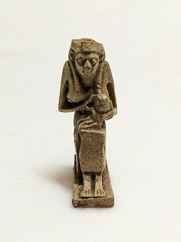 figurine d'Isis allaitant ; amulette, image 1/2