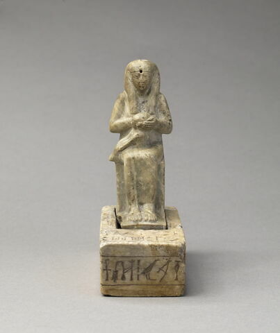 figurine d'Isis allaitant ; statue, image 3/6