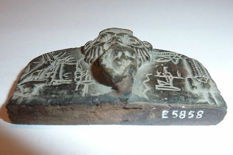 stèle d'Horus ; stèle miniature, image 3/4